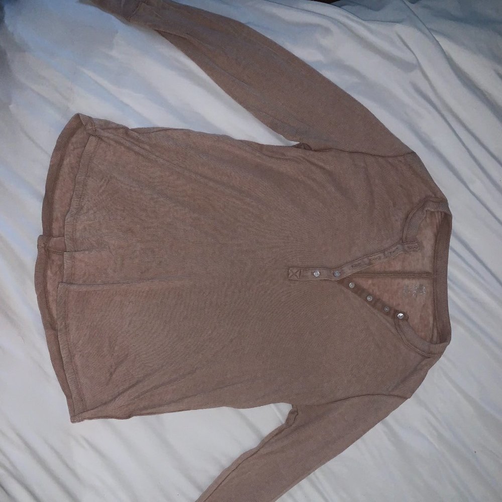 Long Sleeve Arie Shirt Size L